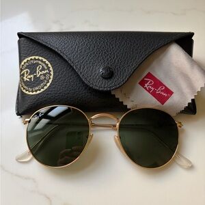Ray-Ban Classic Gold Frame Sunglasses with Green Lenses